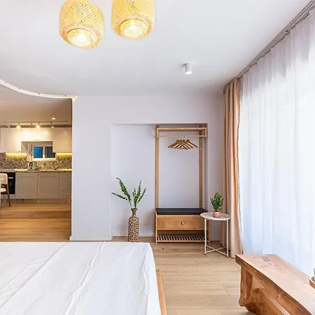 Dhermi's Icon Big 2 * Дхерми