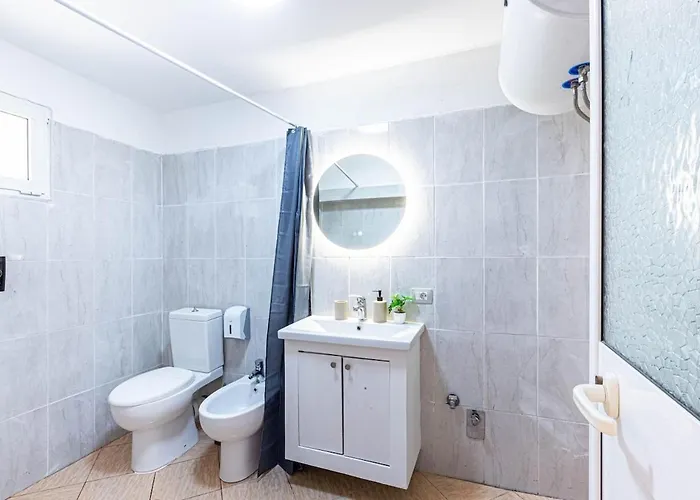 شقة Dhermi's Icon Big 2 *